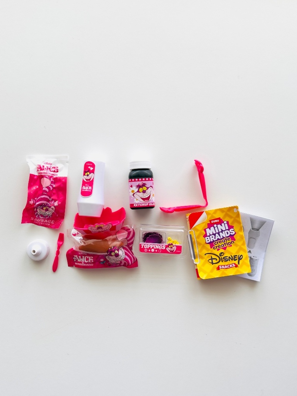 BRAND NEW MINI BRANDS CREATE: Disney snacks Cheshire Cat Hotdog 🌭 🐱💕💗